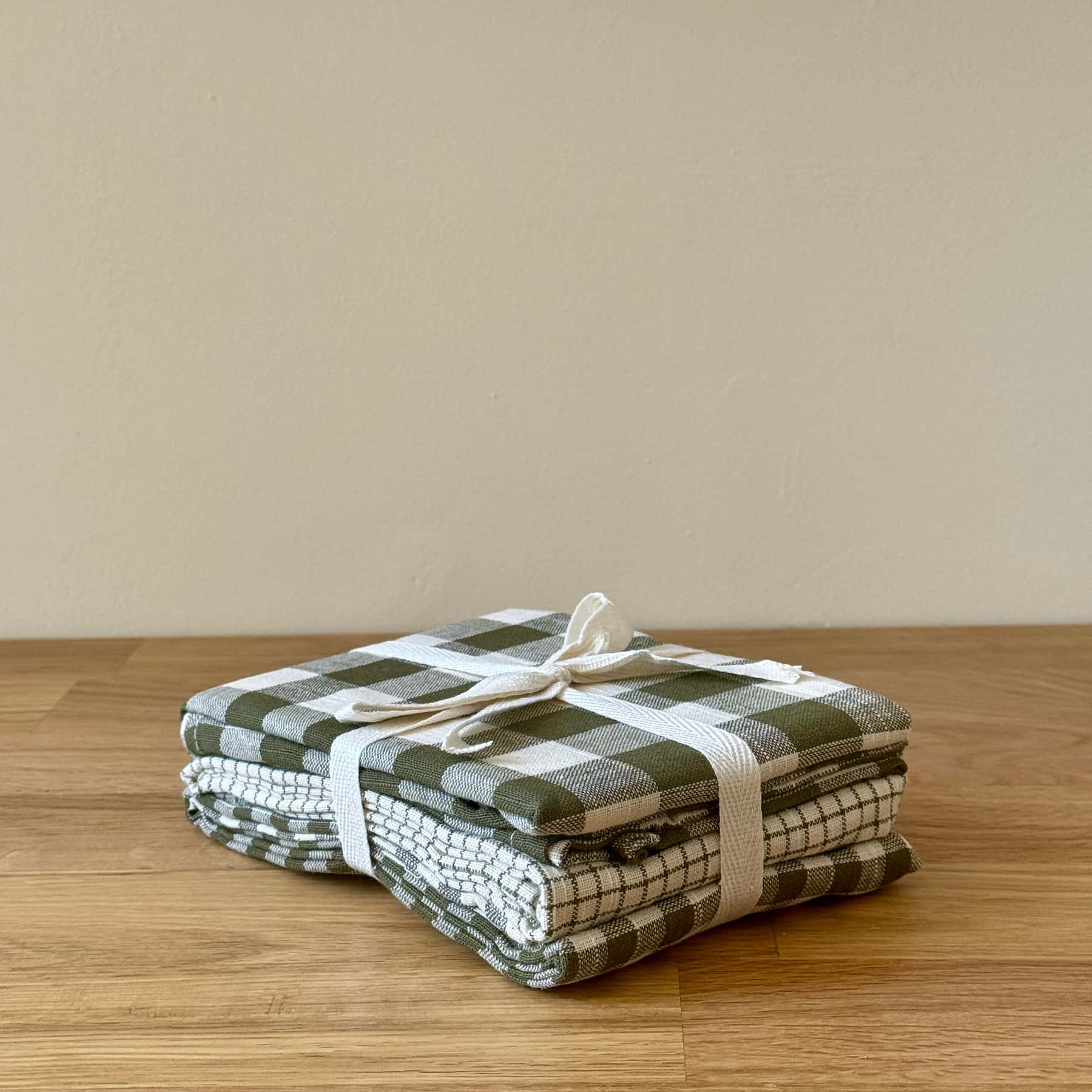 pack of 3 french tea towels in olive green
