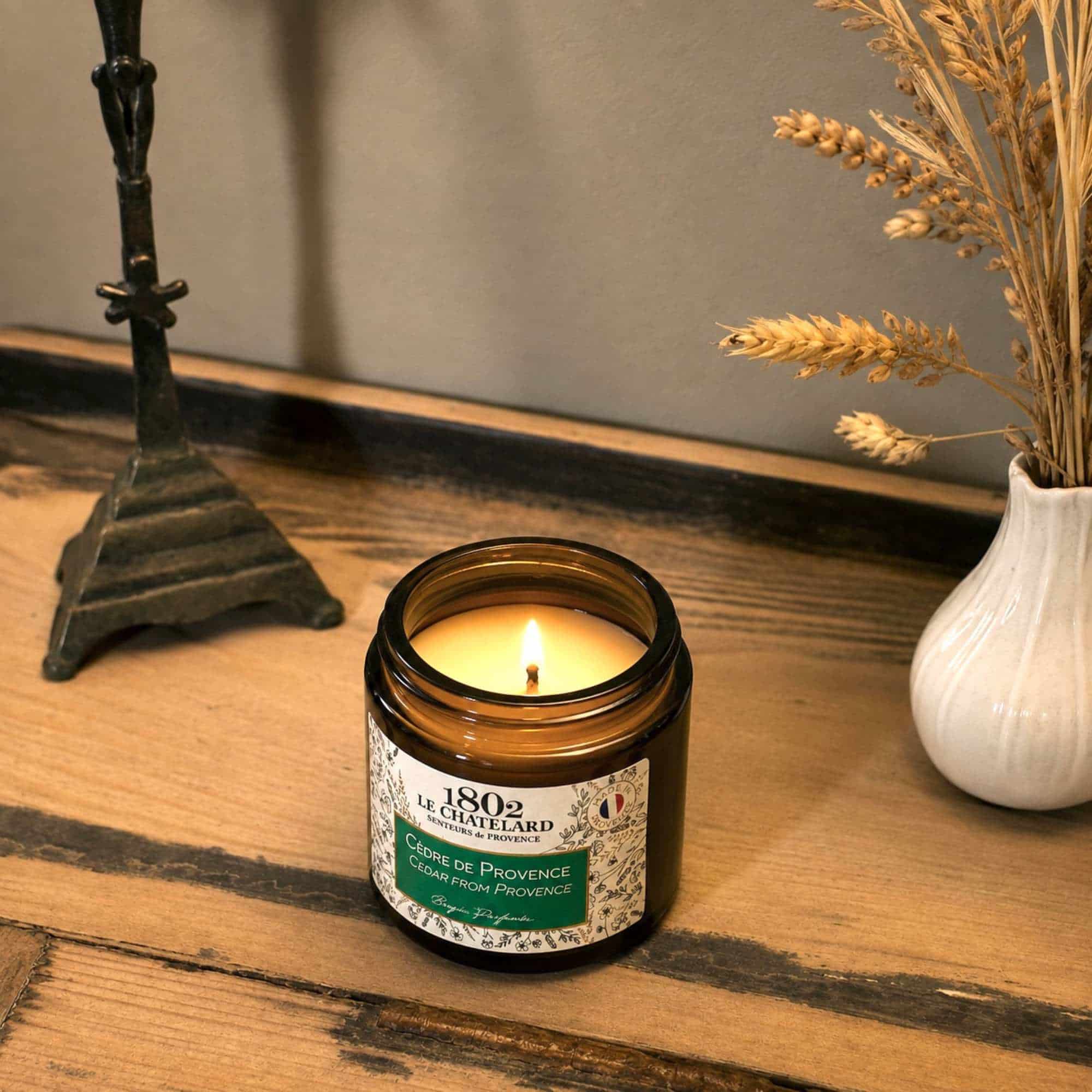 Small cedar scented candle from Provence