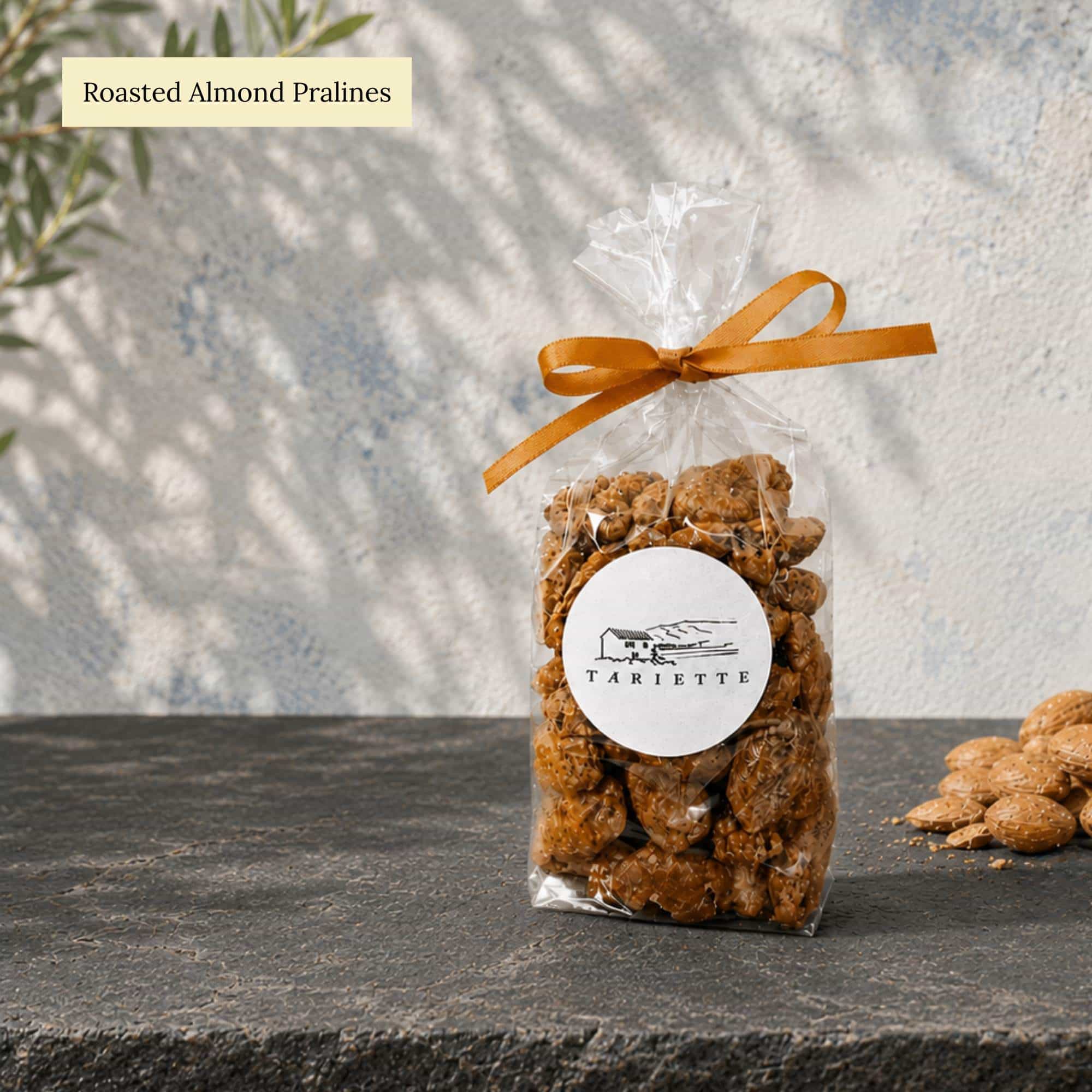 Caramelised almonds, roasted almond pralines