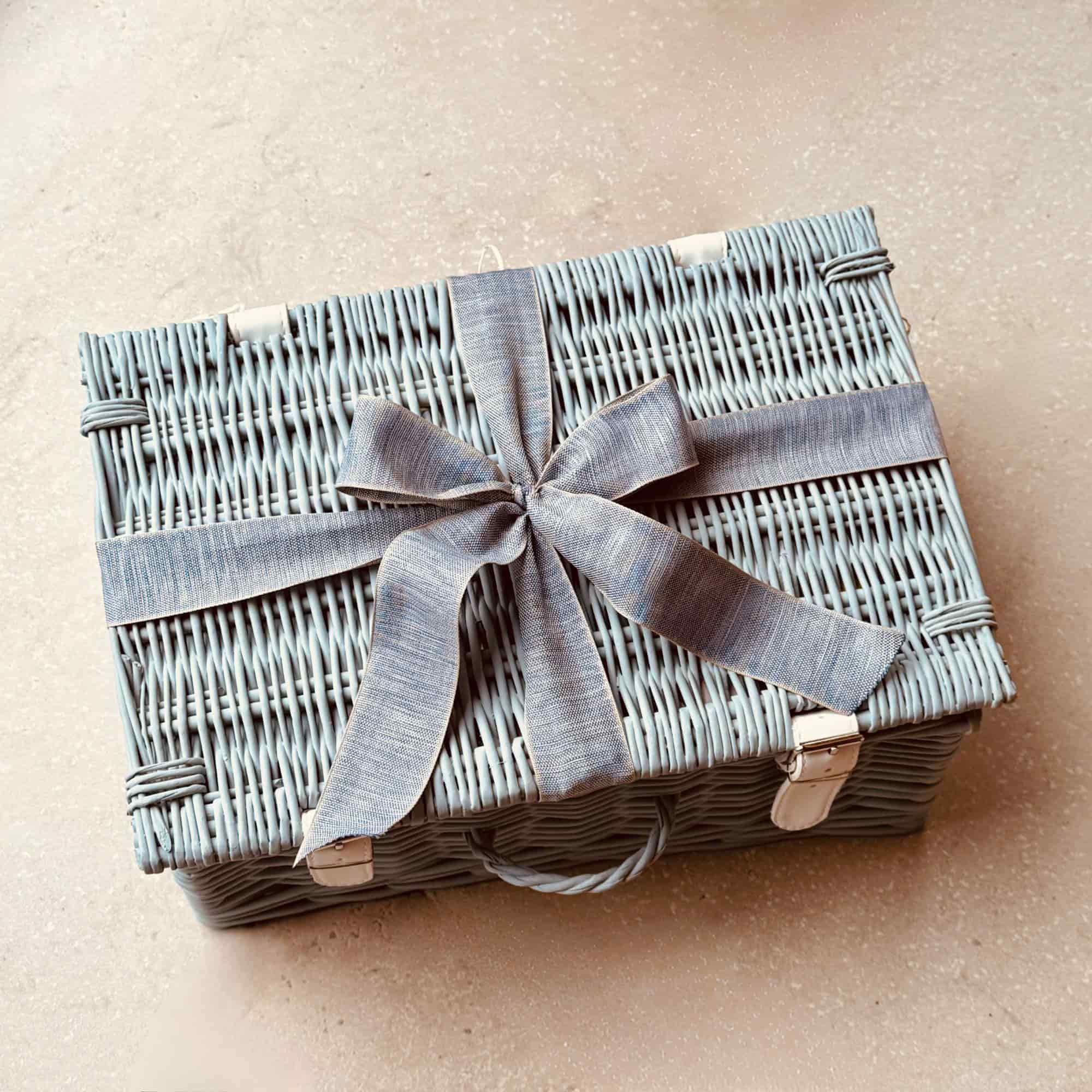 Hamper Gaspard is the perfect French food gift, blending savoury Provençal flavours, chocolate almonds, blackcurrant jam, and a fine Ventoux red.