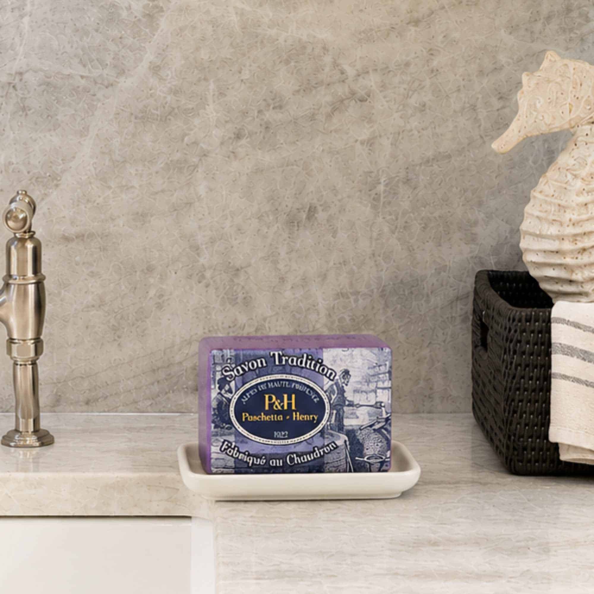 Lavender soap from Provence with no palm oil, handmade