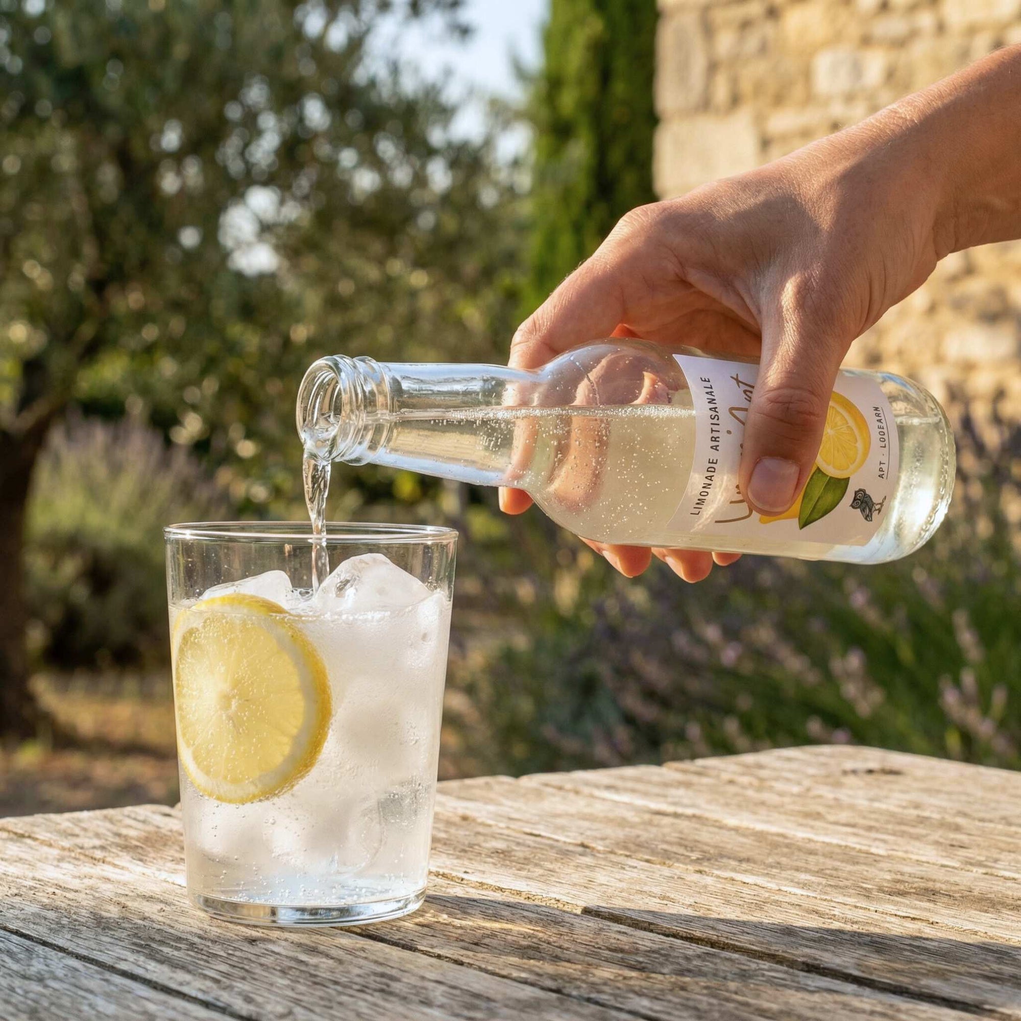Provence lemonade, refreshing and zesty
