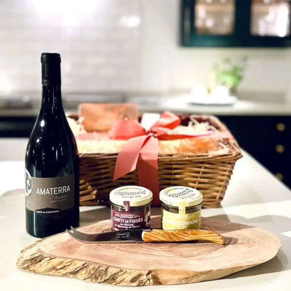 Fromage box: a gift basket for cheese lovers