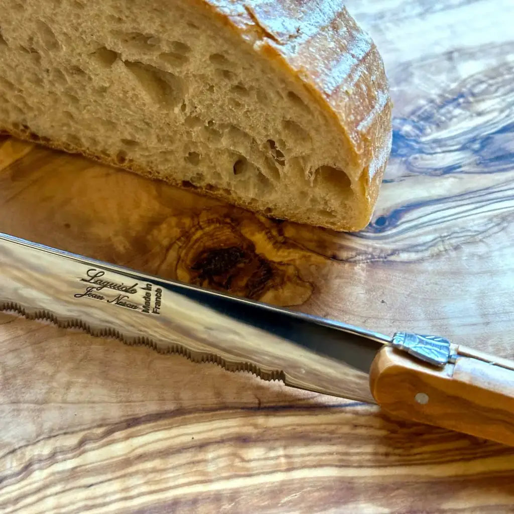 Laguiole bread knife with serrated blade