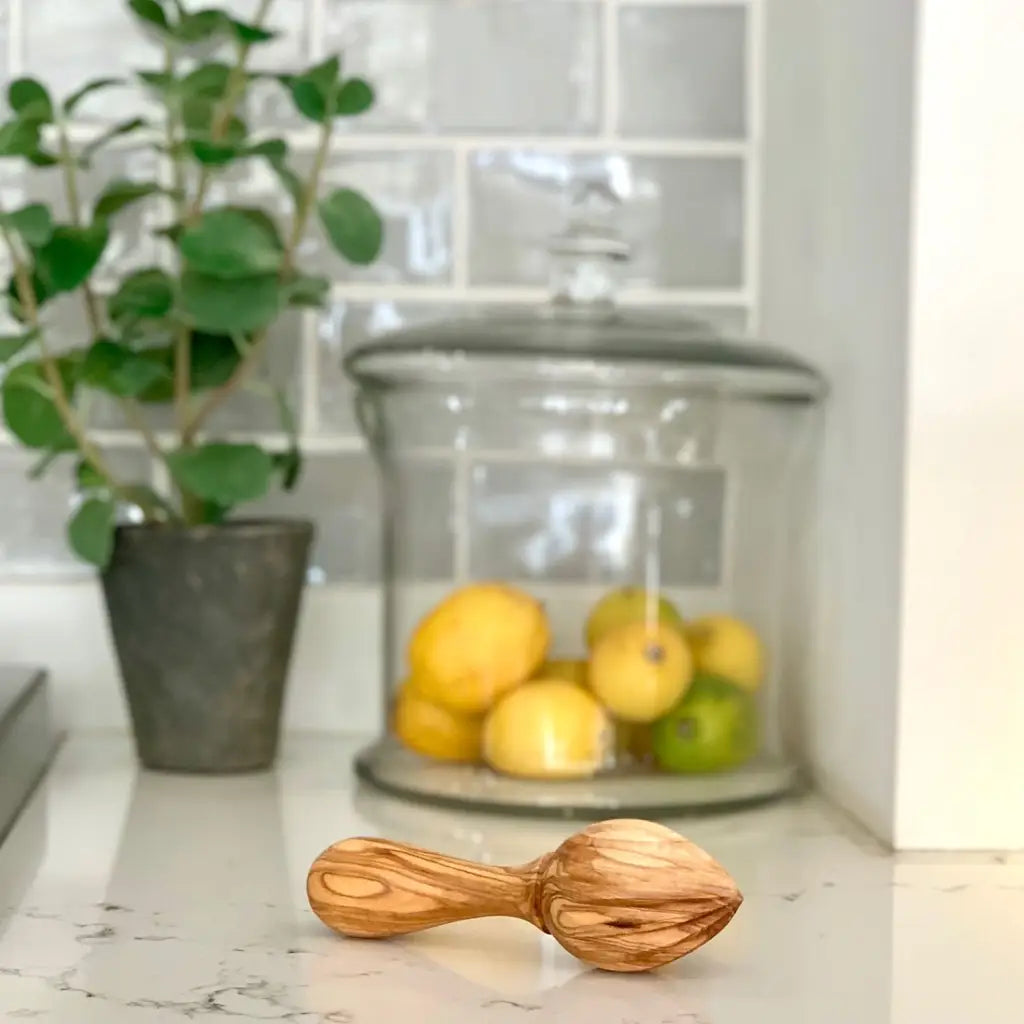 olive wood juicer from Provence