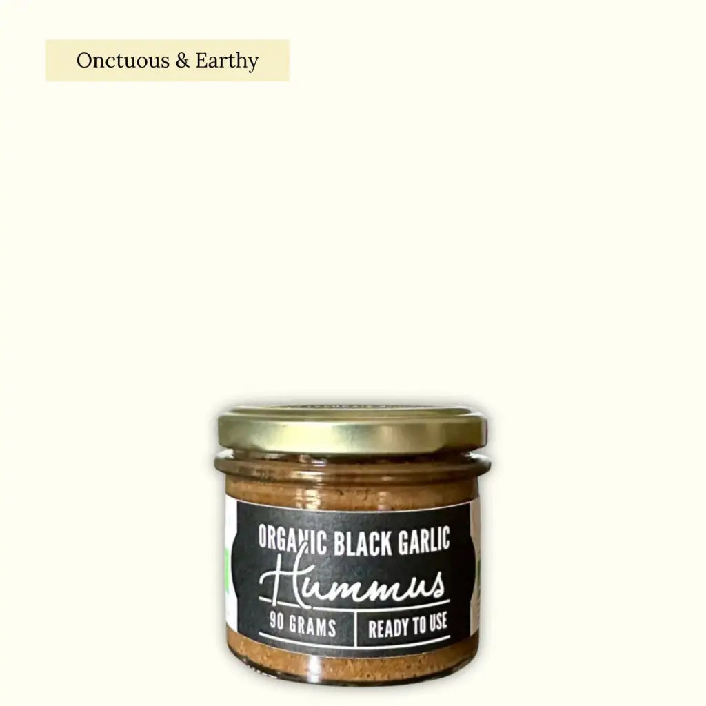 Rich and onctuous chickpeas and black Garlic Hummus made exclusively with organic ingredients.