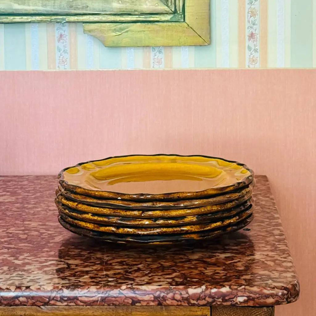 A beautiful set of 6 antique dessert plates from Haute-Provence, handmade in the early 1900s. 